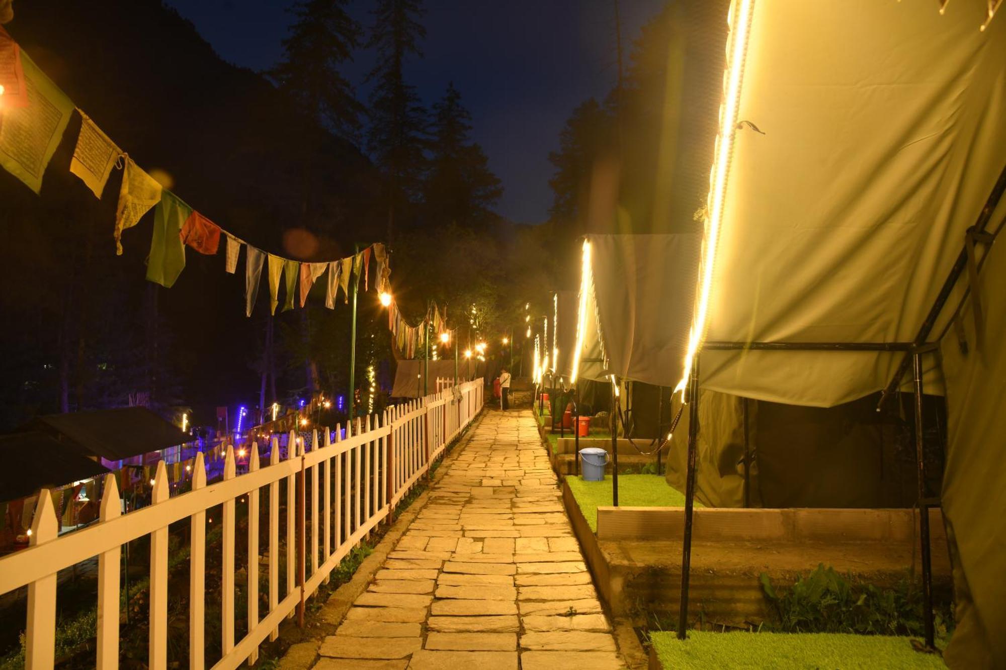 Himtrek Riverside Camps, Kasol Exterior photo